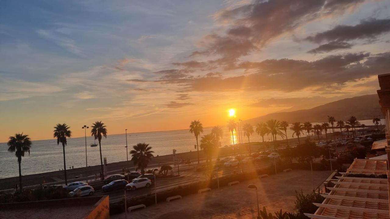 Apartamento 5 Home Suites Almería Kültér fotó
